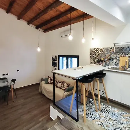 Apartment Sant'agostino Loft Al Teatro Massimo By Wonderful Italy
